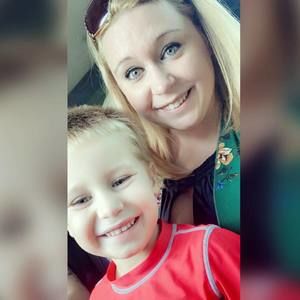 Meet your Posher, Destinee